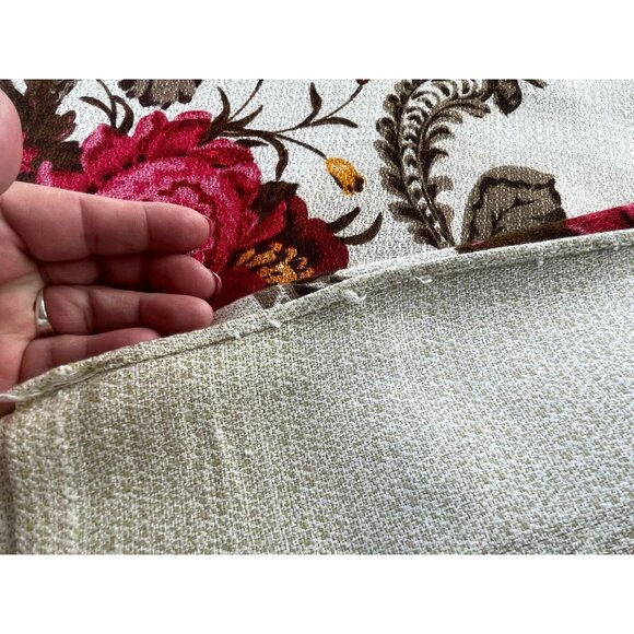 Vintage 70s tablecloth, rectangle, tan, cream, pink flowers, 50" x 73" - Picture 9 of 10